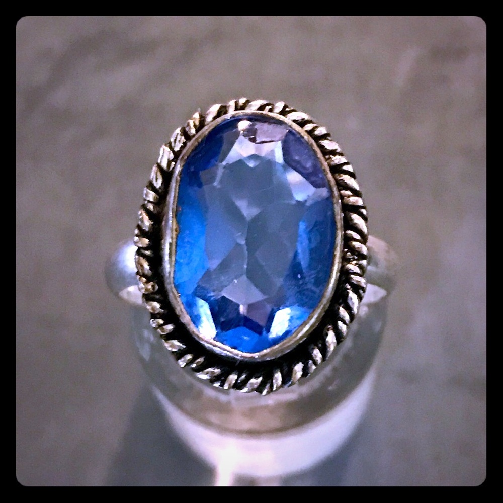 Blue Oval Stone Set In .925 Solid S 7.5
